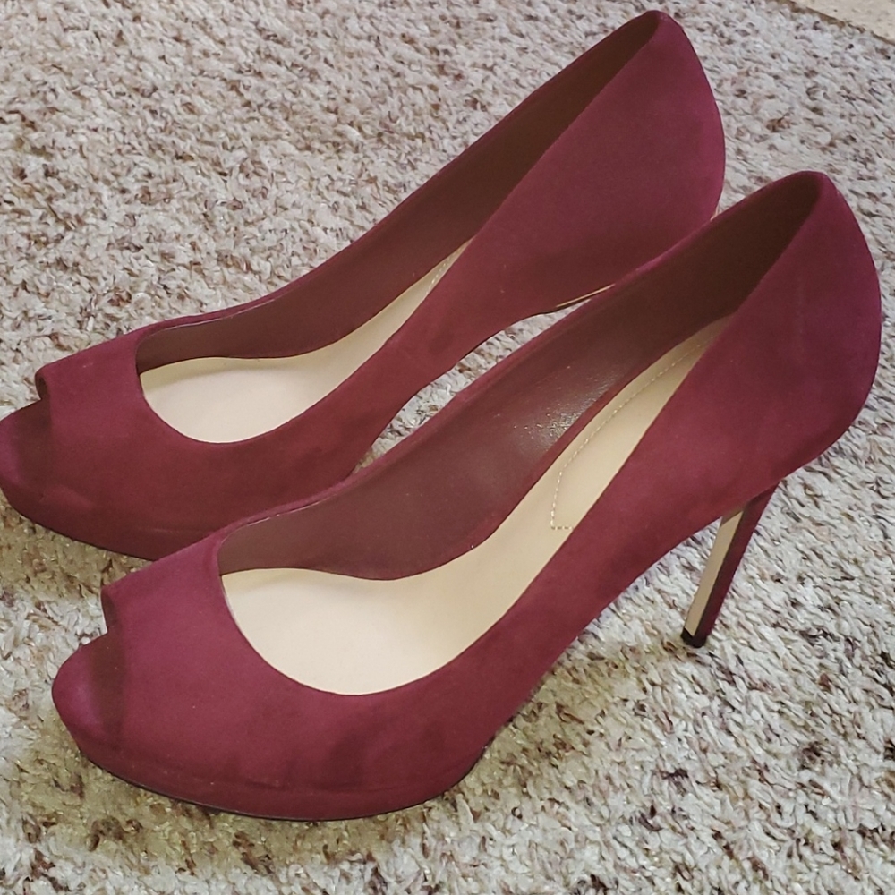 Shoes - Picture 6 of 6
